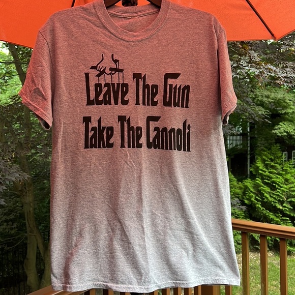 Novelty mens tee shirt. Leave The Gun Take The Cannoli. Good condition, no tears - Picture 3 of 4